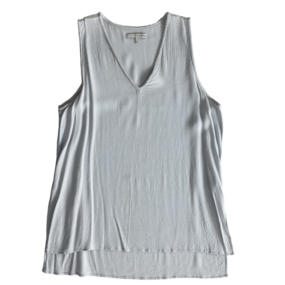 Oak & Fort Carolina Chic Blue Tank Top V Neck Sleeveless High Low Slit Large